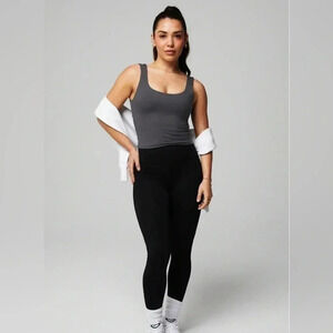 Fabletics Oasis Twist Built-In Bra Tank gray XXL NWT